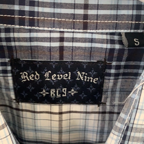 Red level nine - Picture 2 of 4